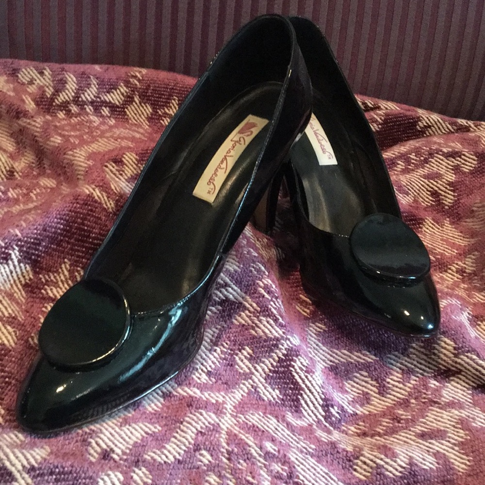Vintage black heels